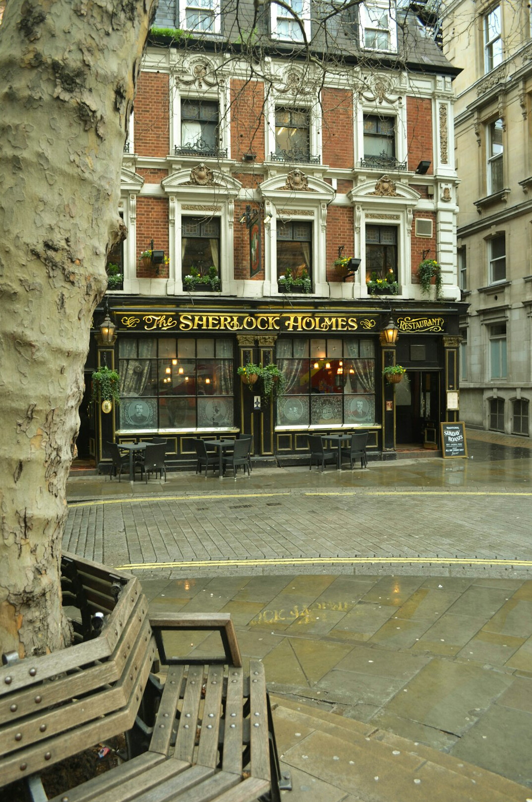sherlock holmes pipe